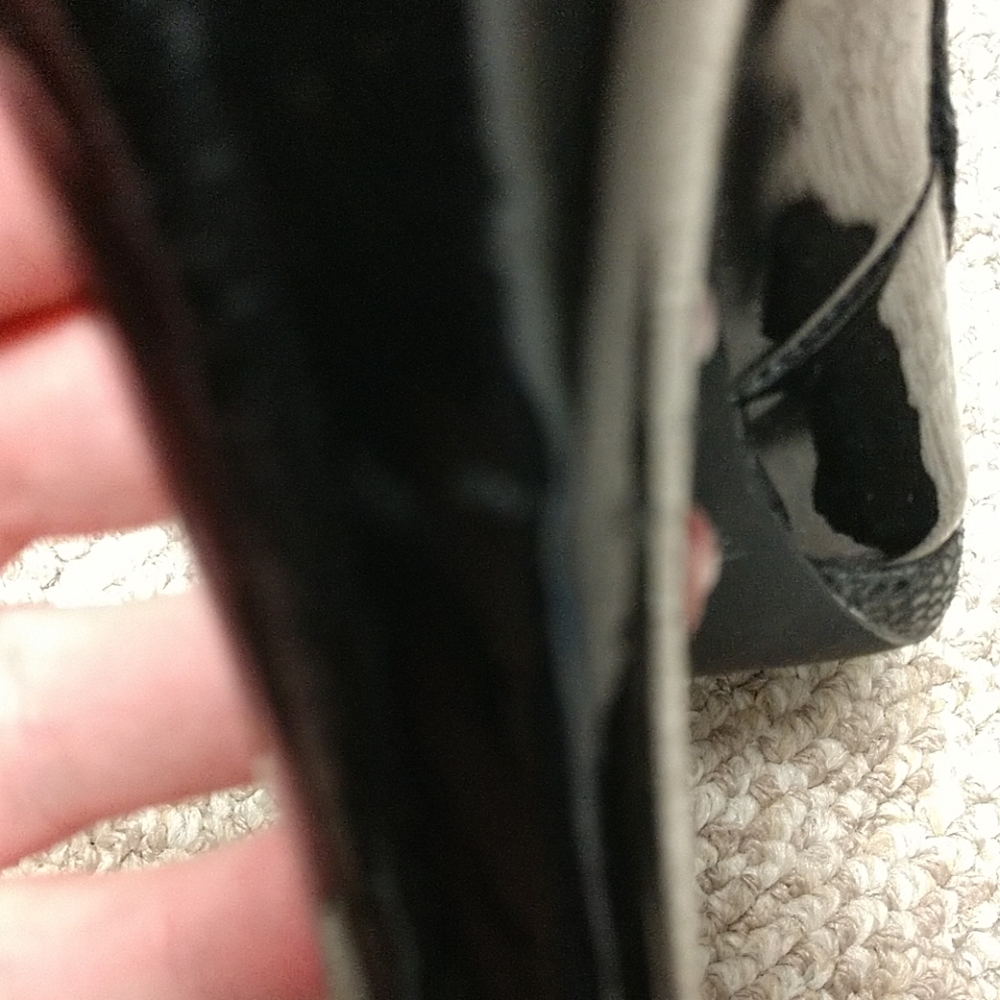 Shoes - Picture 5 of 5